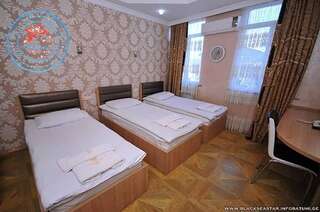 Отель Black Sea Star Batumi Батуми Стандартный трехместный номер-7